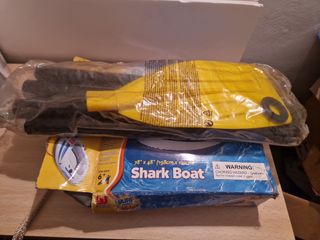 Lancha hinchable + remos