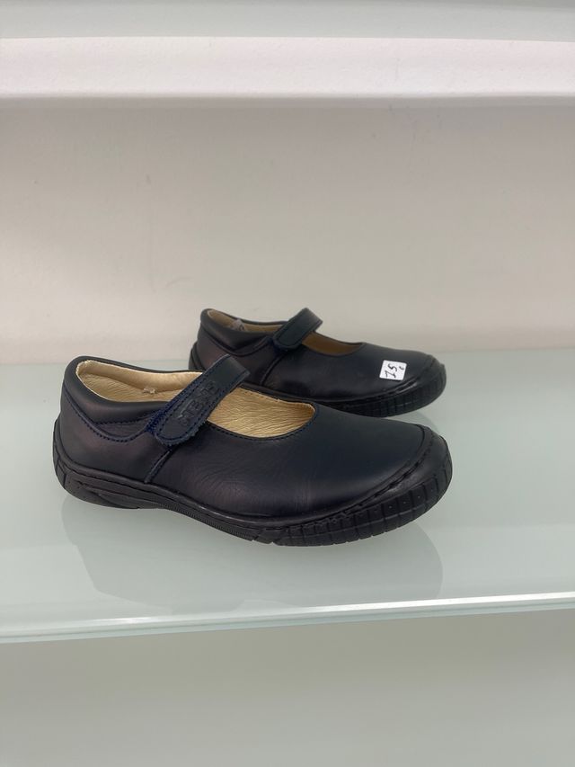 Zapato colegial azul marino talla 25,28 15€