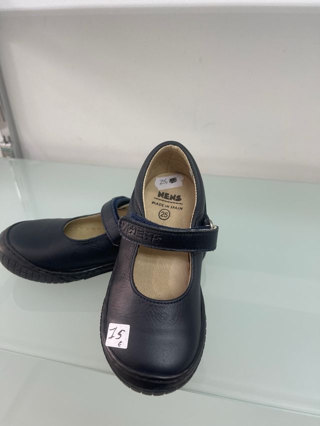 Zapato colegial azul marino talla 25,28 15€