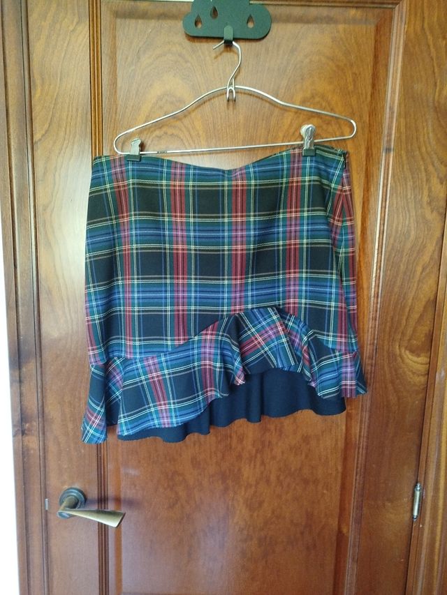 Falda de cuadros escocesa