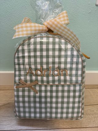 MOCHILA BORDADA