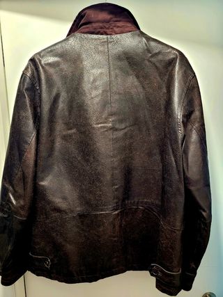 Bonita chaqueta cuero *Renatto* the Tai