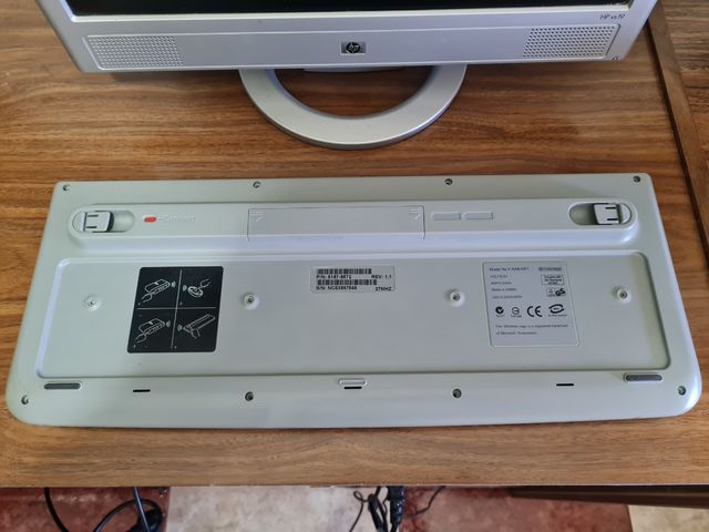 Monitor HP vs 19 + Teclado y Raton