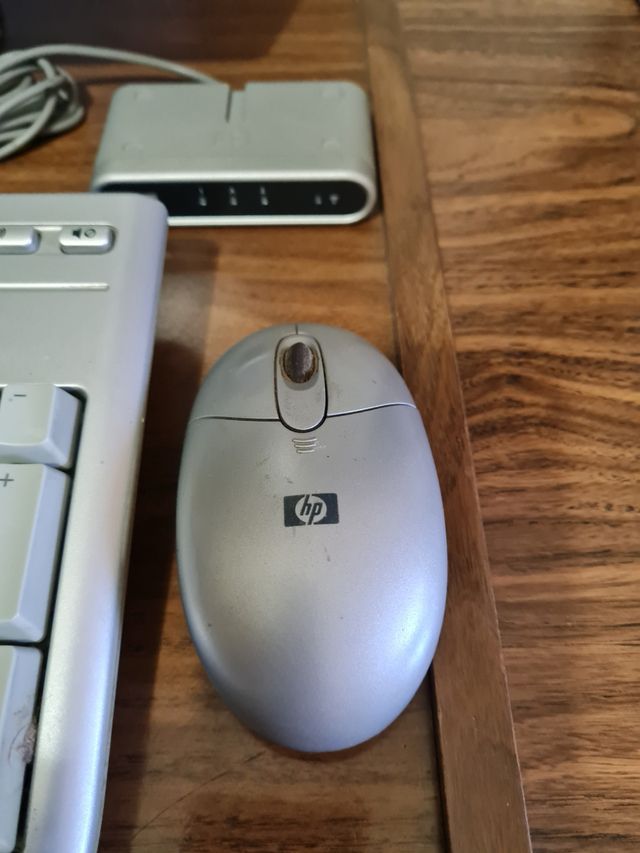 Monitor HP vs 19 + Teclado y Raton