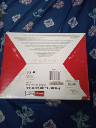 GRABADORA DE CD'S IOMEGA PREDATOR CD-RW COMPLETA