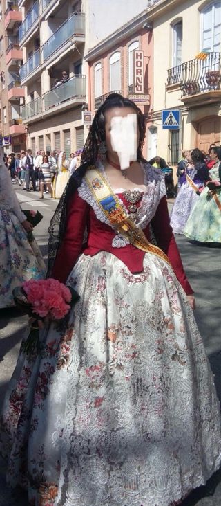 Traje de fallera