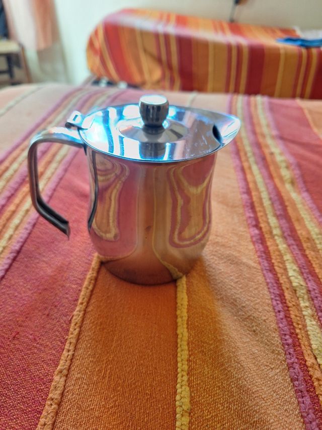 Teiera in acciaio/ brocca