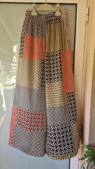 Pantalones campana Zara