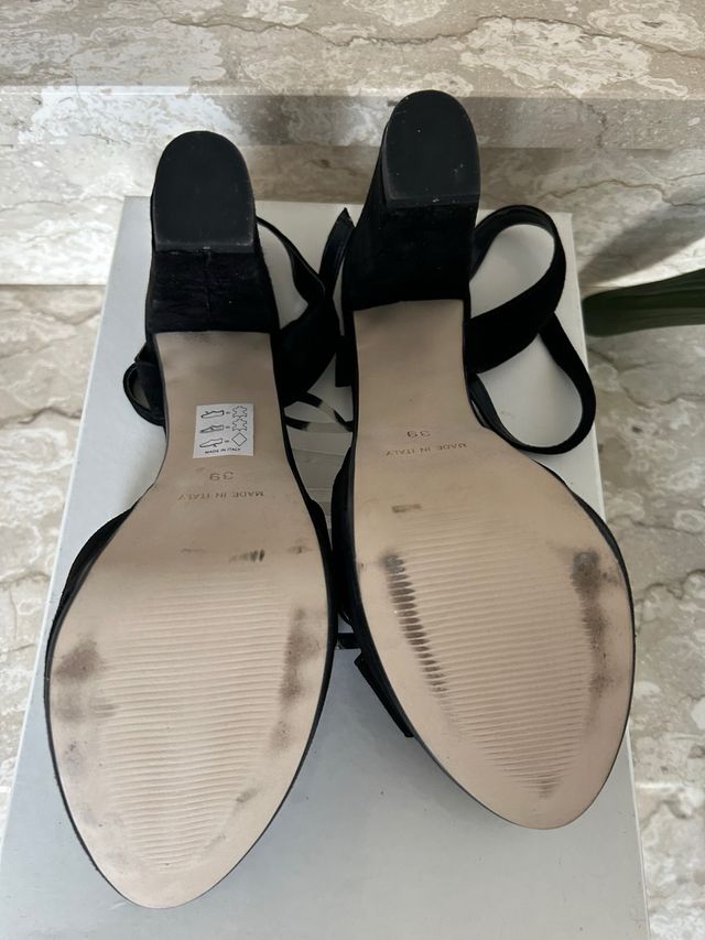 Sandali con tacco 10 tg. 39 di Ovyè 