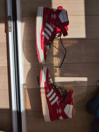 Adidas rojas