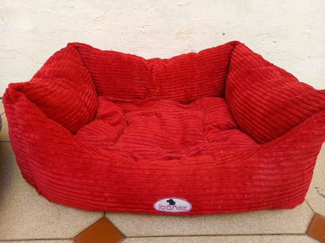 Camita para mascota color rojo