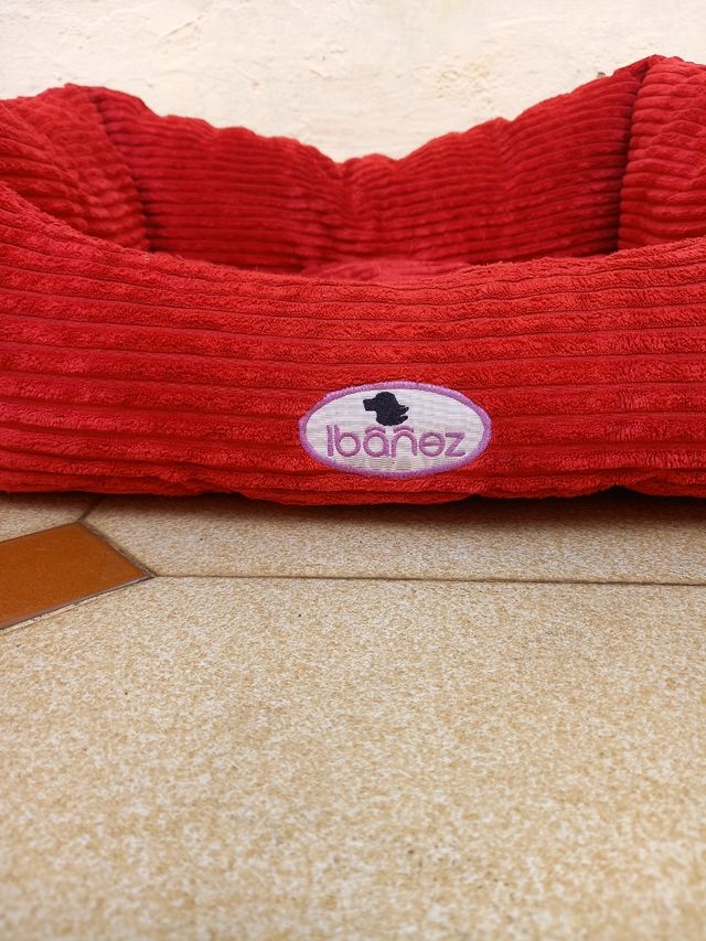 Camita para mascota color rojo