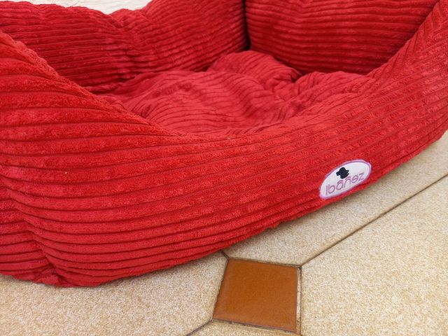 Camita para mascota color rojo