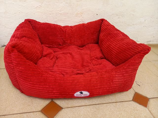 Camita para mascota color rojo