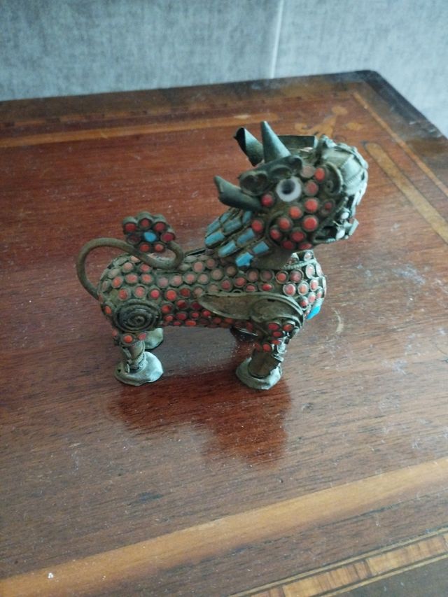 Perro Dragón guardián tailandés antiguo