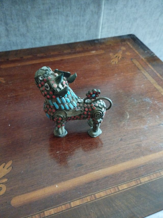 Perro Dragón guardián tailandés antiguo