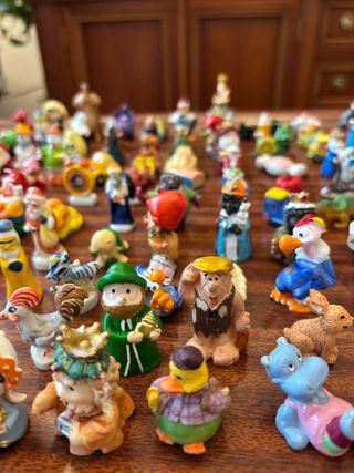 116 MUÑECOS PEQUEÑOS