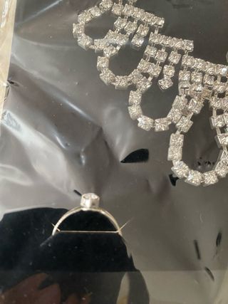 Juego collar, pulsera, anillo y pendientes