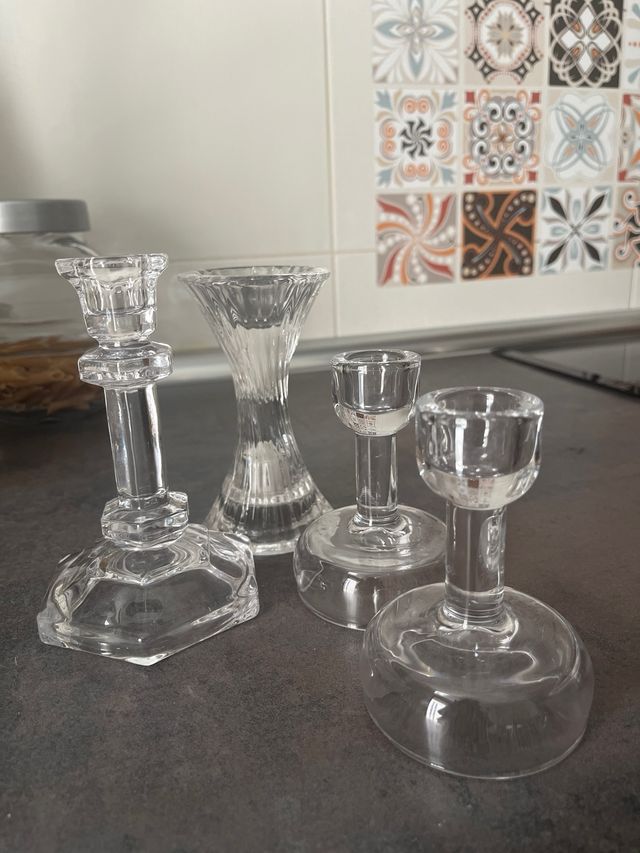 conjunto de castiçais e castiçais