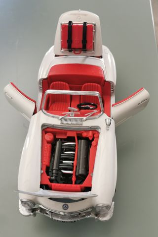 MERCEDES 300SL bianca della Burago scala 1/18