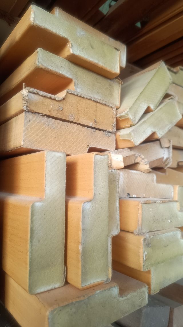 Cercos de haya para puerta de interior. 