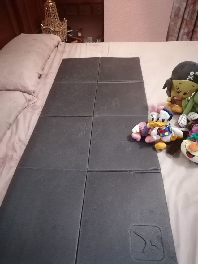 Brinquedos de pelúcia e tapete