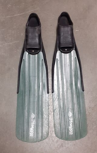 Aletas  Picasso  talla 44-46