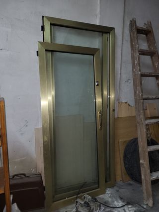 Puertas de Cristal y Aluminio