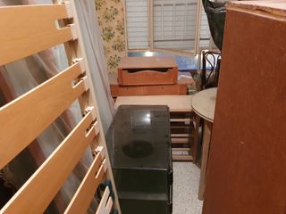 Lote muebles camas mesillas armario etc.