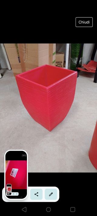 Vaso quadrato rosso
