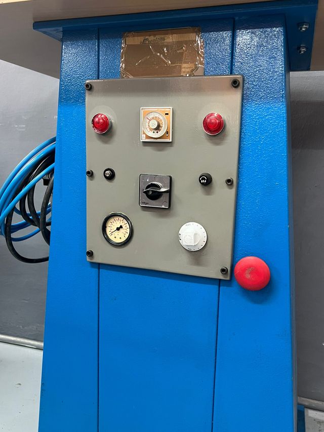 Máquina de moldear