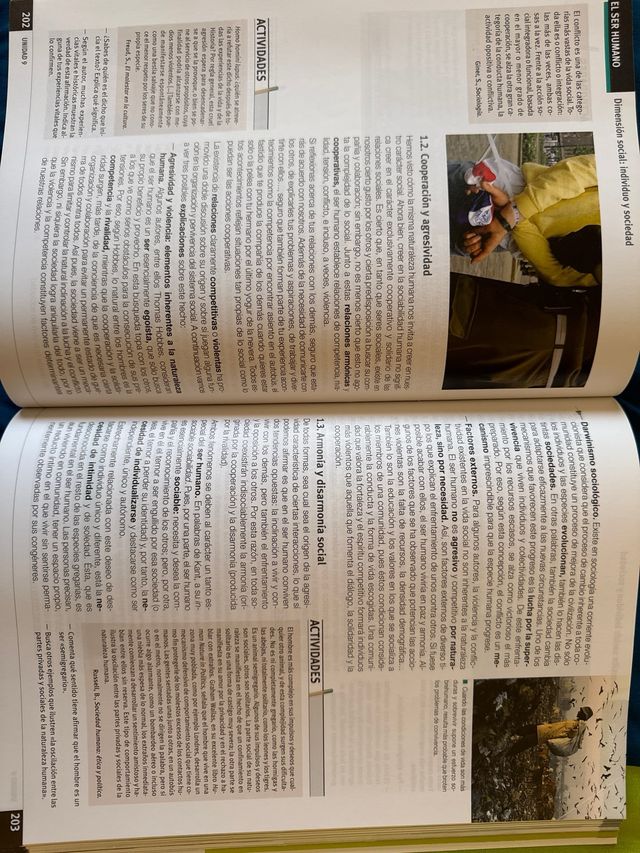 Libro de texto “Filosofía y ciudadanía”