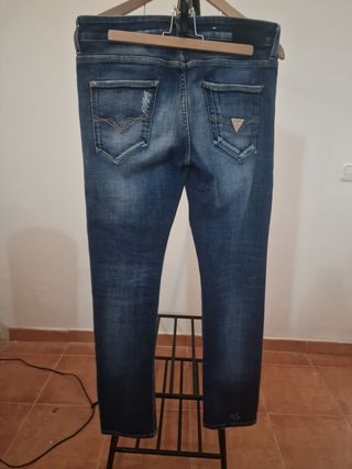 Pantalon tejano hombre Guess