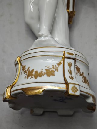 Putto Ginori Con Decori In Oro zecchino