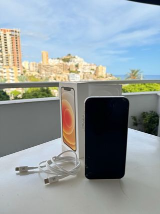IPHONE 12