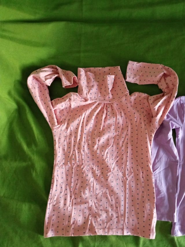 Lote3 camisetas cuello alto niña t 7 10eu/8