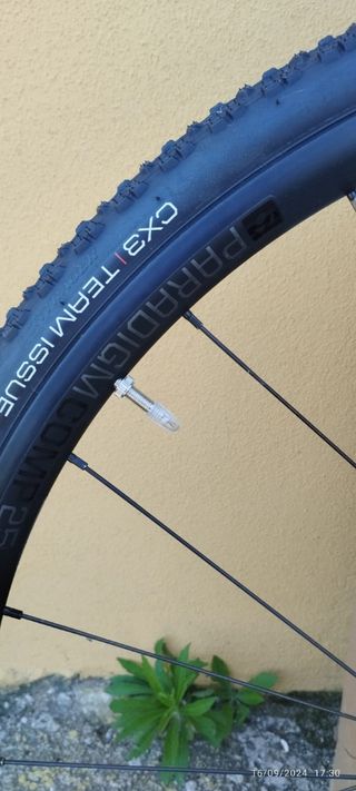 Rueda ciclocross y gravel