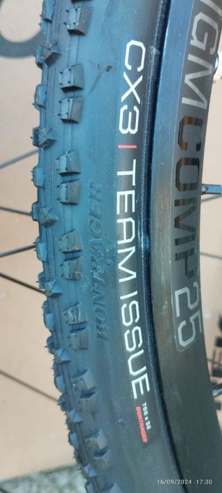 Rueda ciclocross y gravel