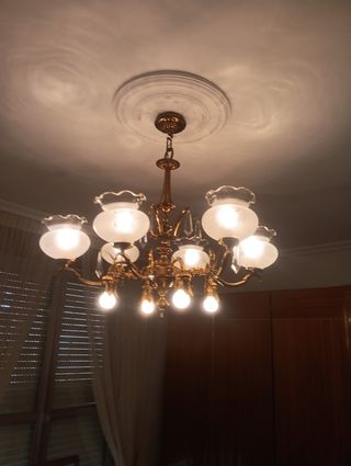 Lampara dormitorio como nueva