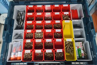 3 ORGANIZADORES DE TORNILLOS Y TUERCAS