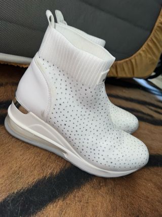 Zapatillas botin XTI talla 37