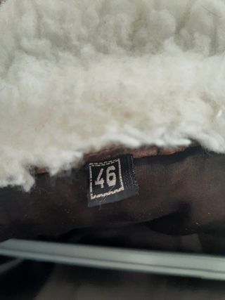 CHAQUETA DE PIEL MARRÓN 