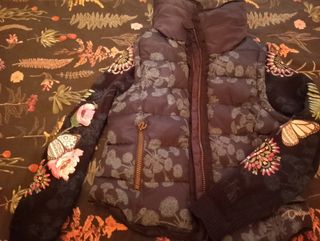Chaqueta niña Desigual . Talla 7.