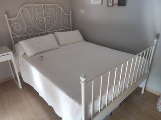 Estructura de cama de matrimonio