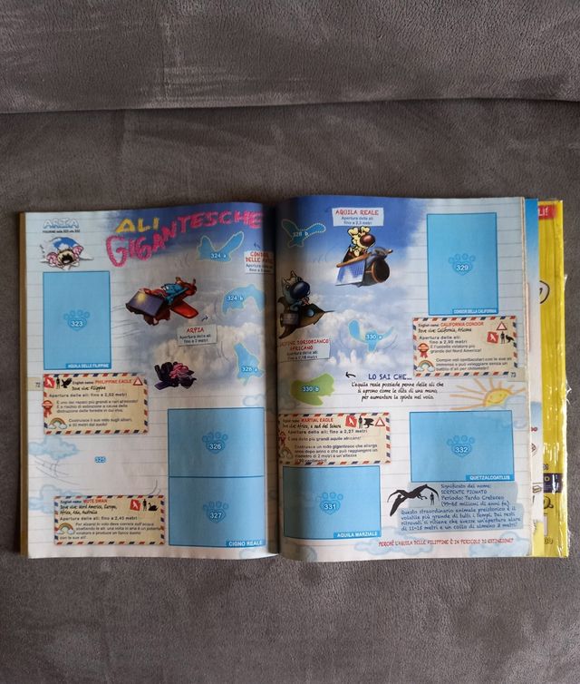 Album figurine vuoto Amici cucciolotti 2012