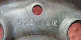 Ruedas neumáticos con llanta de chapa Mercedes