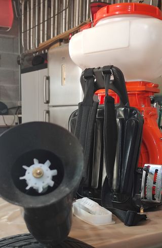 Nebulizadora - Pulverizadora. Motor gasolina