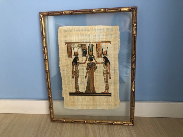 Bonito Papiro con sello