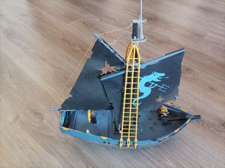  Barco pirata, playmobil. 