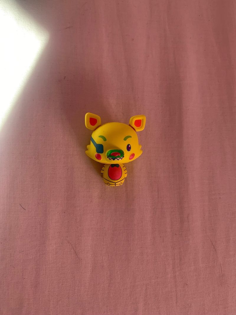 Imagen de Figurita Foxy fnaf